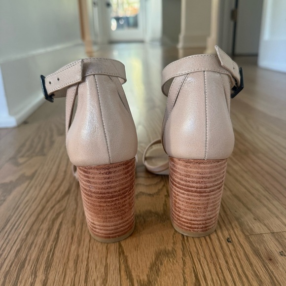 Able Nude Open Toe Strappy Heels Size 6 - Picture 2 of 7